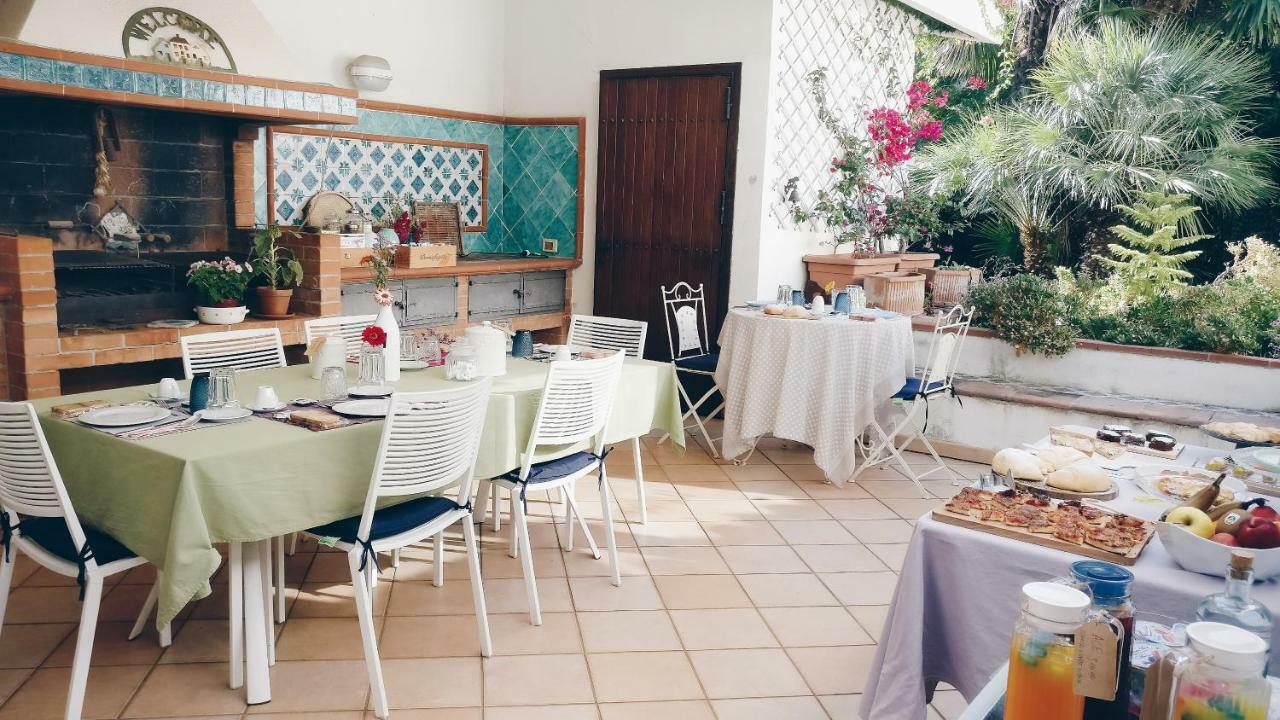 B&B Casa Chinaski Mondello Ngoại thất bức ảnh